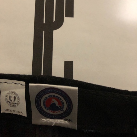 Cincinnati Mighty Ducks Vintage Snapback Hat - Picture 12 of 12